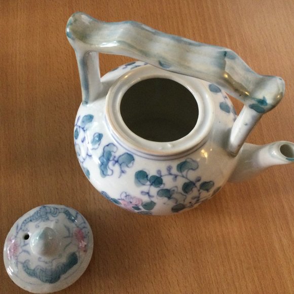 Vintage Chinese hand pa Porcelain teapot small handled marked eb - Picture 6 of 12